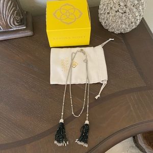 Kendra Scott necklace